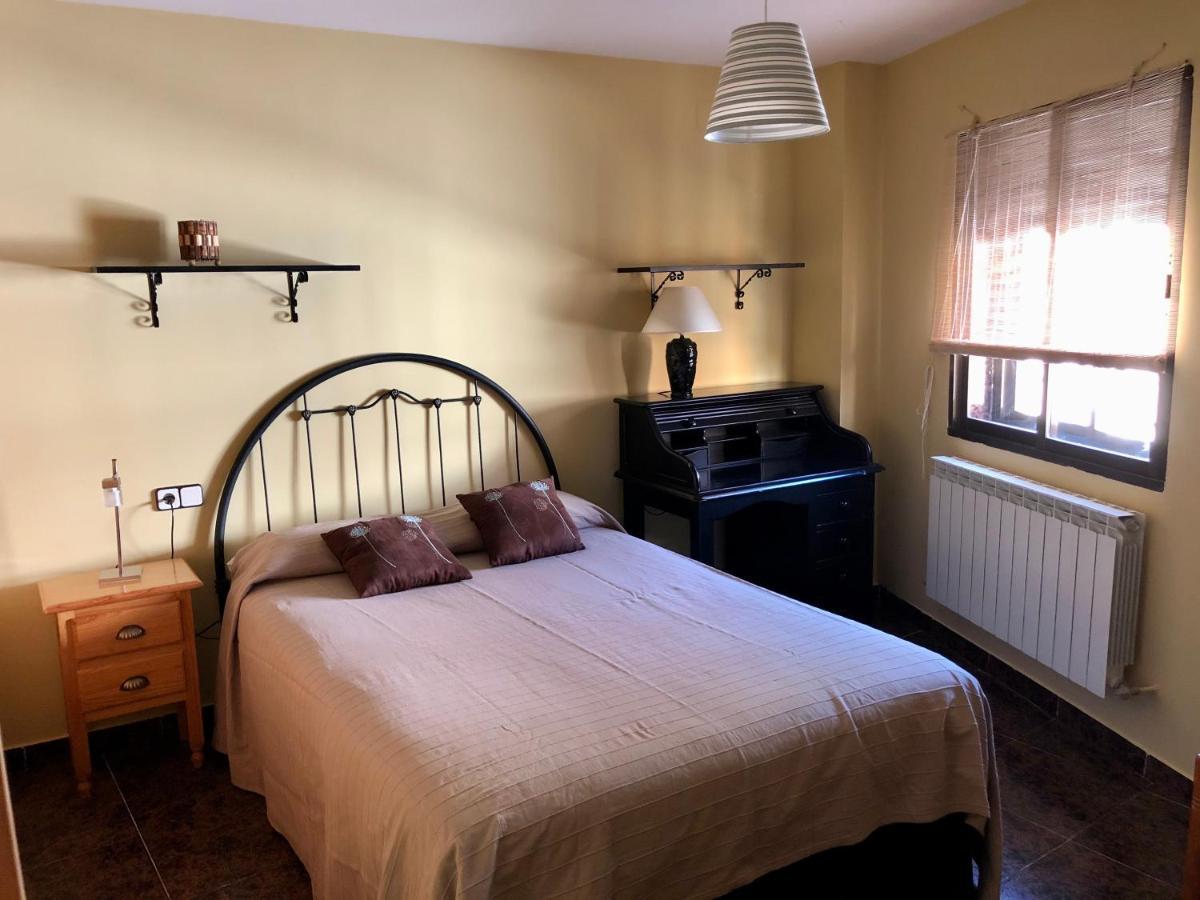 Casa En El Corazon De Gredos, Amplia Y Agradable. Villa Navacepeda de Tormes Bagian luar foto